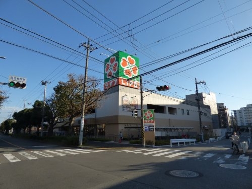 横浜市鶴見区下野谷町２丁目の中古一戸建て(ライフ鶴見下野谷町店)