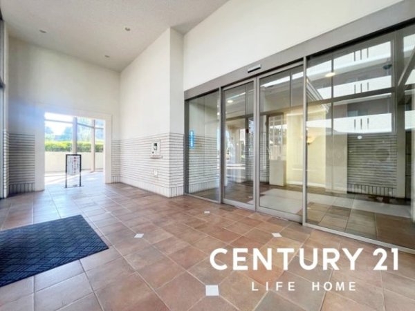 若葉台ワーズワースの丘B棟(エントランス)