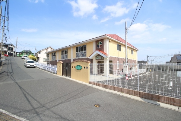 宮前平グリーンハイツ３６号棟(ひばり幼稚園)