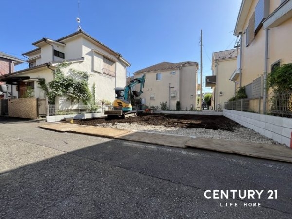 府中市武蔵台3丁目の土地(前面道路含む現地写真)