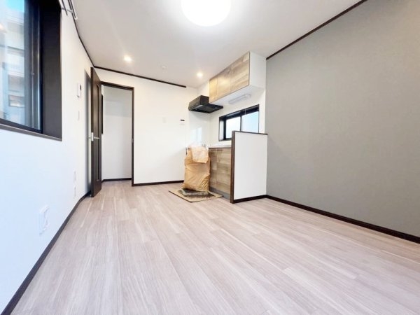 川崎市多摩区堰3丁目の中古一戸建て(リビング)