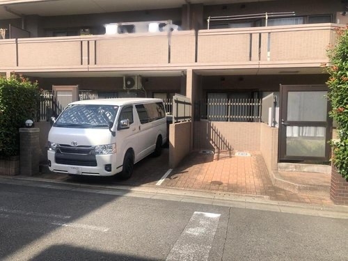 ナイスステージ川崎ブライトピア(駐車場)