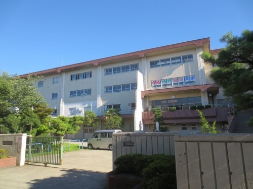 川崎市中原区小杉御殿町２丁目の土地(川崎市立中原中学校)