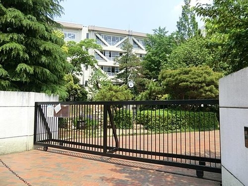 パークハイム溝の口(川崎市立久本小学校)