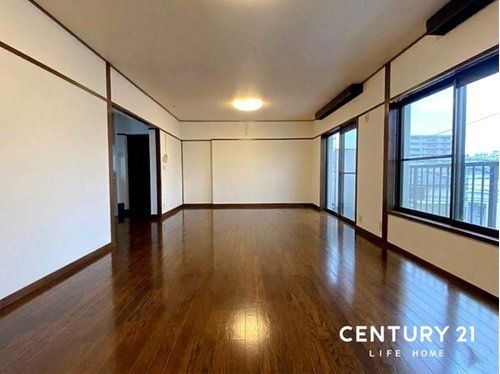 西三田団地5街区5号棟