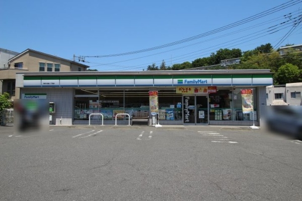 川崎市宮前区神木本町４丁目の土地(ファミリーマート神木本町二丁目店)