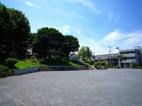 横浜大口ハウス(大口通公園)