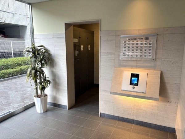ライオンズヴィアーレ横濱ベイ壱番館