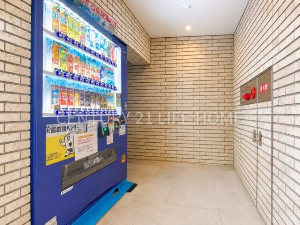 ザ・クレストシティ　ウインドコート