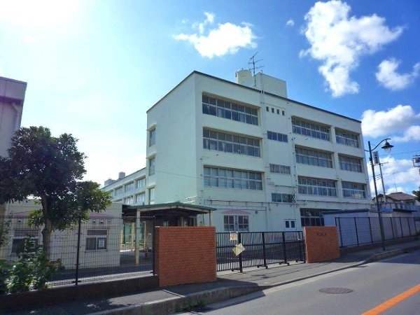 横浜市都筑区川和町の中古一戸建て(横浜市立川和小学校)