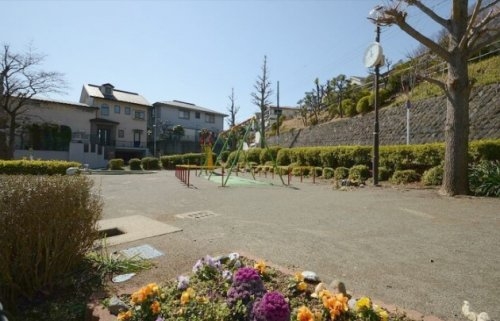 コスモ久地(五所塚第二公園)