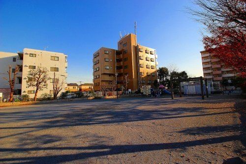 メイツ武蔵新城(下野毛2丁目公園)