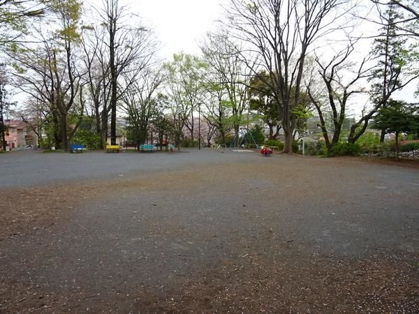 ヒルハイツ宮前平ウエスト(土橋7丁目公園)