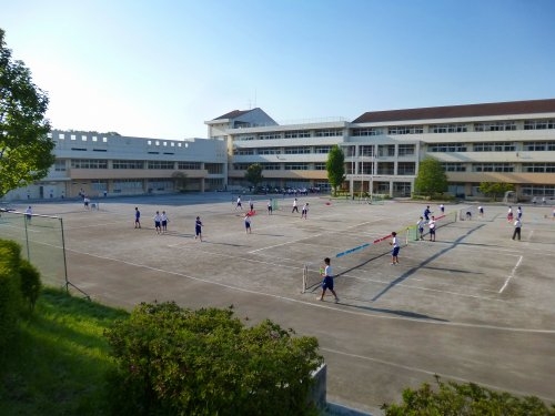 横浜市緑区三保町の中古一戸建て(横浜市立十日市場中学校)
