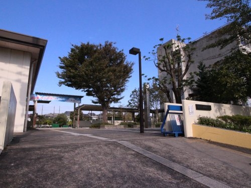 小田急プラウディア栗平Ⅱ(川崎市立白鳥中学校)