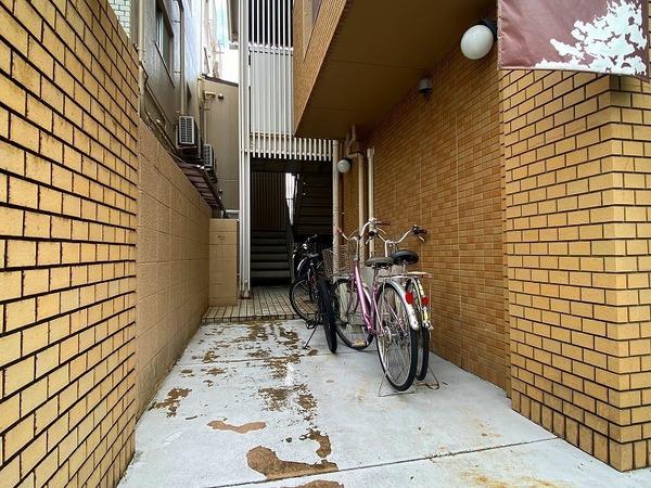 右京区西院久田町　一棟アパート