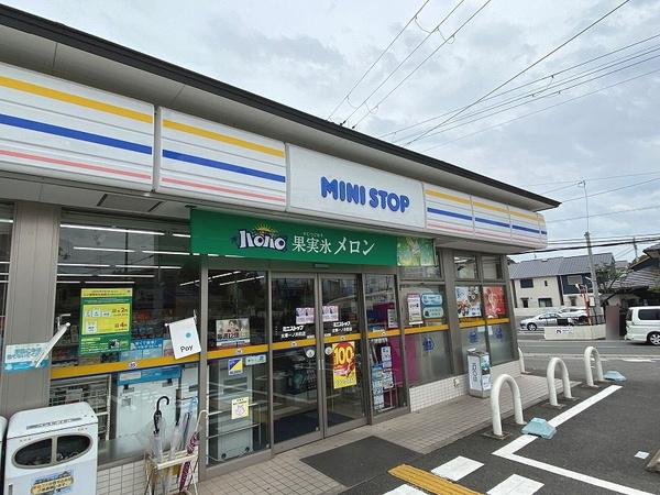 京都市右京区太秦森ケ西町の中古一戸建て(ミニストップ太秦一ノ井町店)