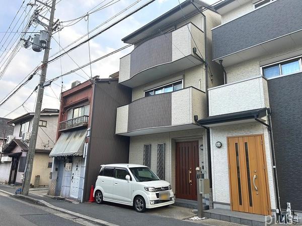 右京区太秦和泉式部町　中古戸建