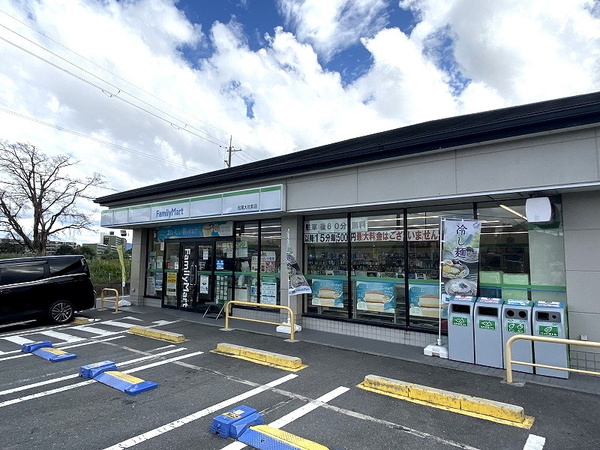 嵐山ロイヤルハイツ5号棟(ファミリーマート松尾大社前店)