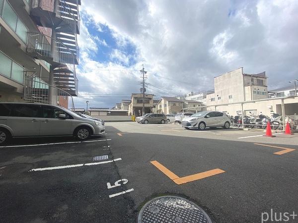 ハイラーク西京極