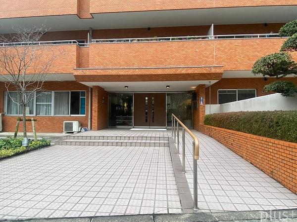 ハイラーク西京極