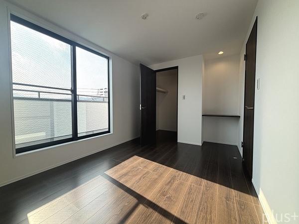 右京区西京極西衣手町4号棟　新築戸建