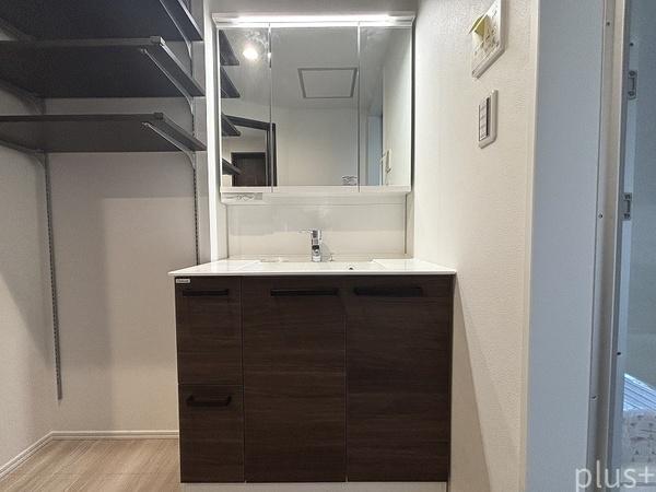 右京区西京極西衣手町4号棟　新築戸建