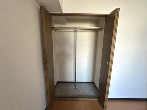 アルモード御所東