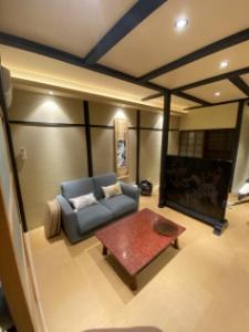 上京区中務町　中古テラス
