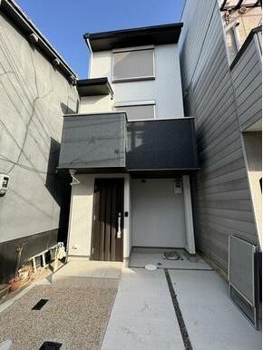 右京区太秦藤ケ森町　新築戸建