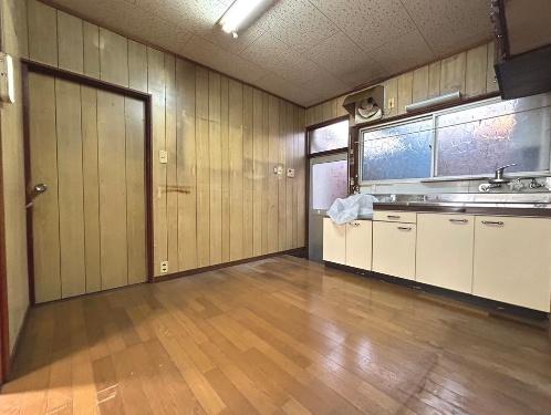 右京区太秦安井北御所町　中古戸建