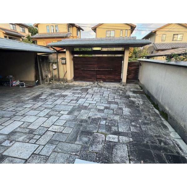 右京区太秦中山町　中古戸建