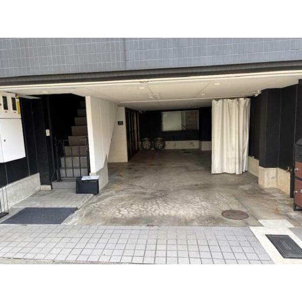 上京区西辰巳町　店舗付中古戸建