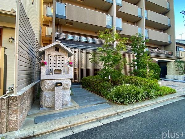 サンメゾン京都二条月光町ゲート