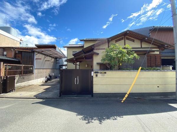 北野上白梅町の日本家屋