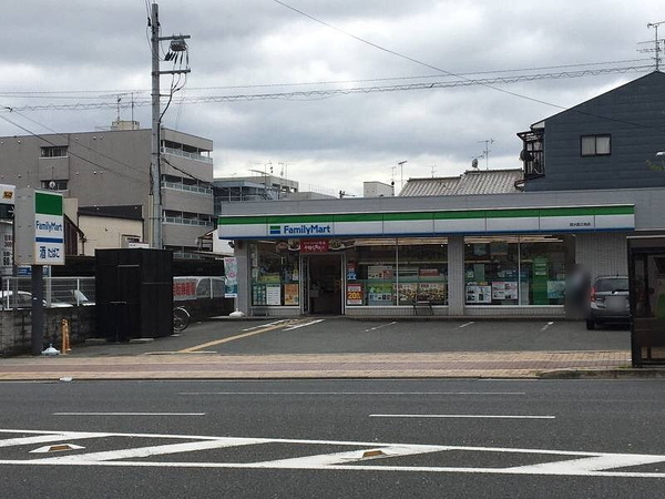 京都市右京区西院東今田町の土地(ファミリーマート西大路三条店)