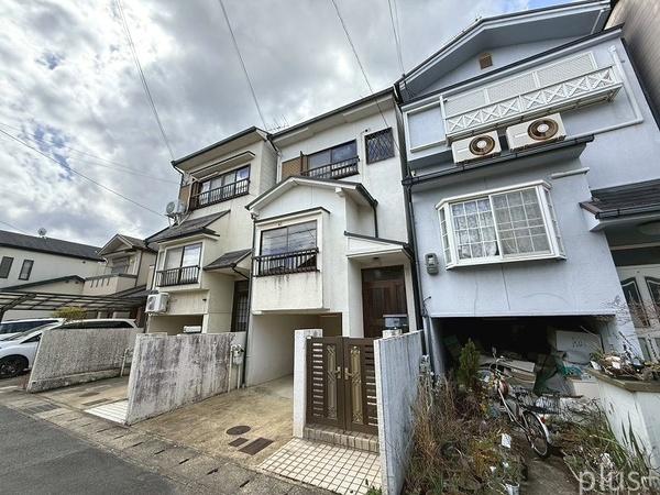 京都市右京区嵯峨広沢池下町の中古一戸建て