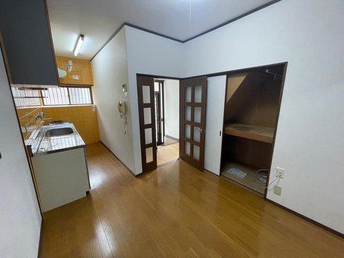 右京区西院西高田町　中古戸建