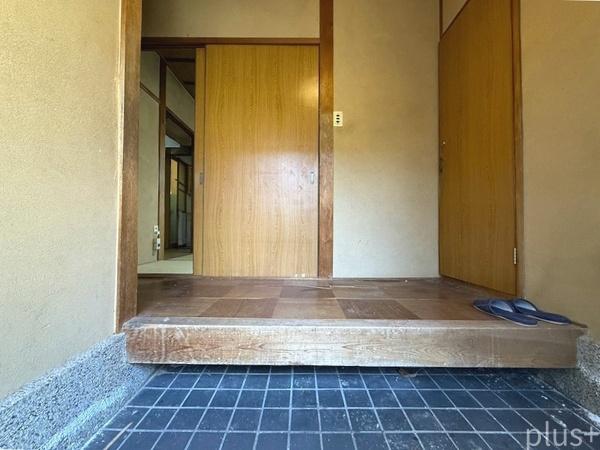 京都市右京区太秦開日町の中古一戸建て
