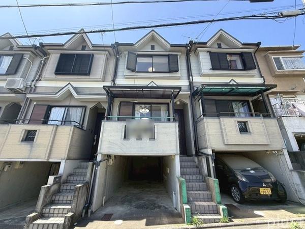 原谷乾町の3階建