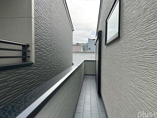 右京区常盤窪町 新築戸建(バルコニー)
