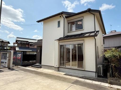 京都市右京区嵯峨広沢南野町の中古一戸建て
