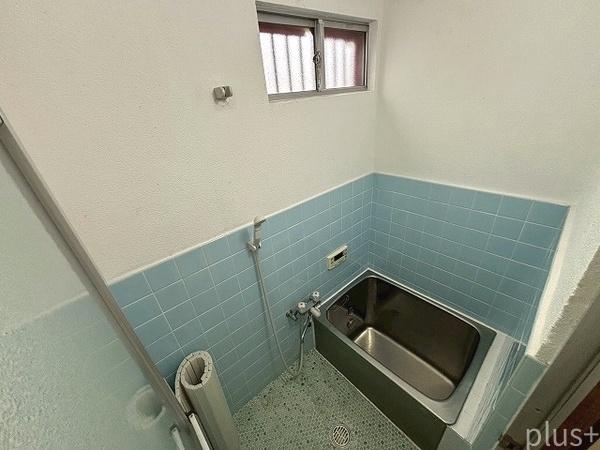 右京区西京極前田町　中古テラス