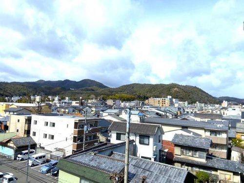 衣笠グリーンハイツ