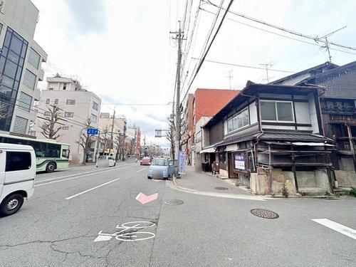 京都市中京区聚楽廻西町の中古一戸建て