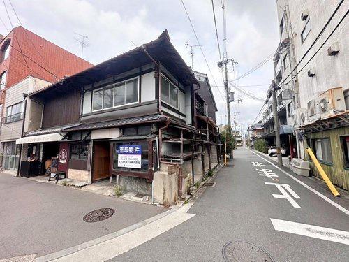 京都市中京区聚楽廻西町の中古一戸建て