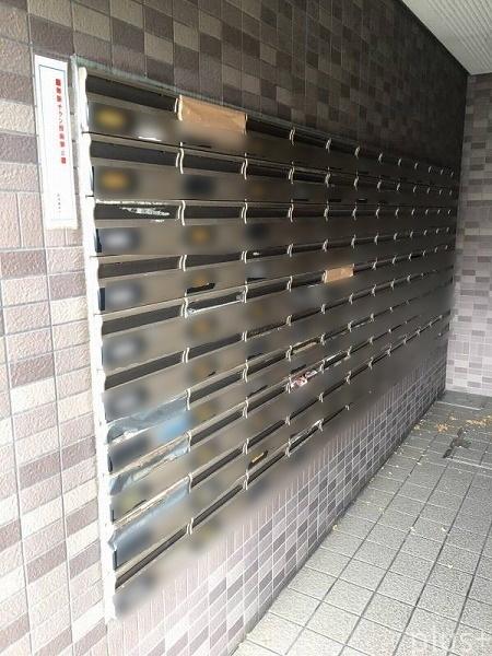 ファミール西院