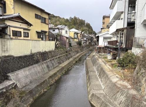 京都市右京区鳴滝川西町の中古一戸建て