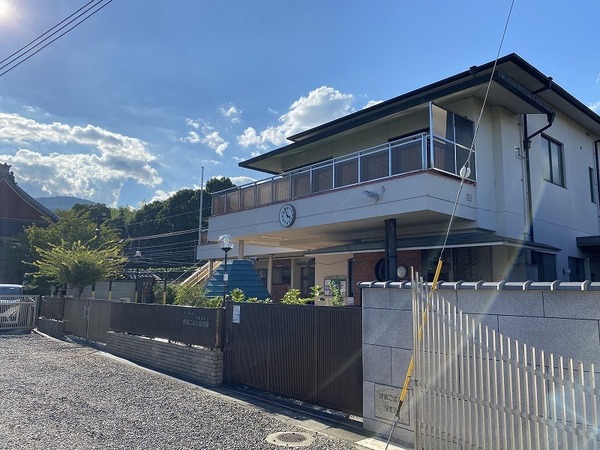 京都市右京区嵯峨大覚寺門前宮ノ下町の中古一戸建て(嵯峨こばと保育園)