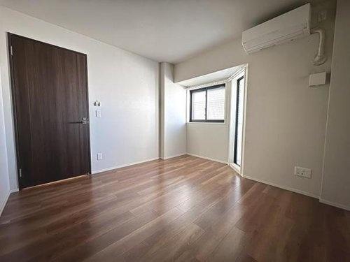 ローレルコート京都北野(洋室)